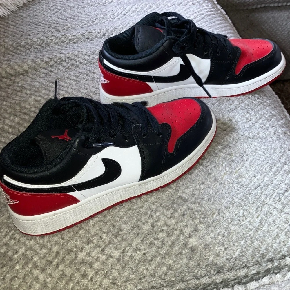 Low AirForce 1 - Picture 4 of 8